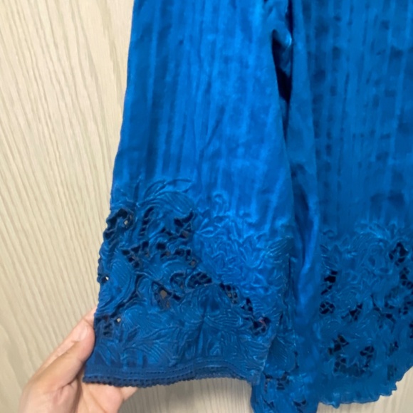 Soft Surroundings Batik  Blue Linen  Size L Long Sleeves i - Picture 6 of 13